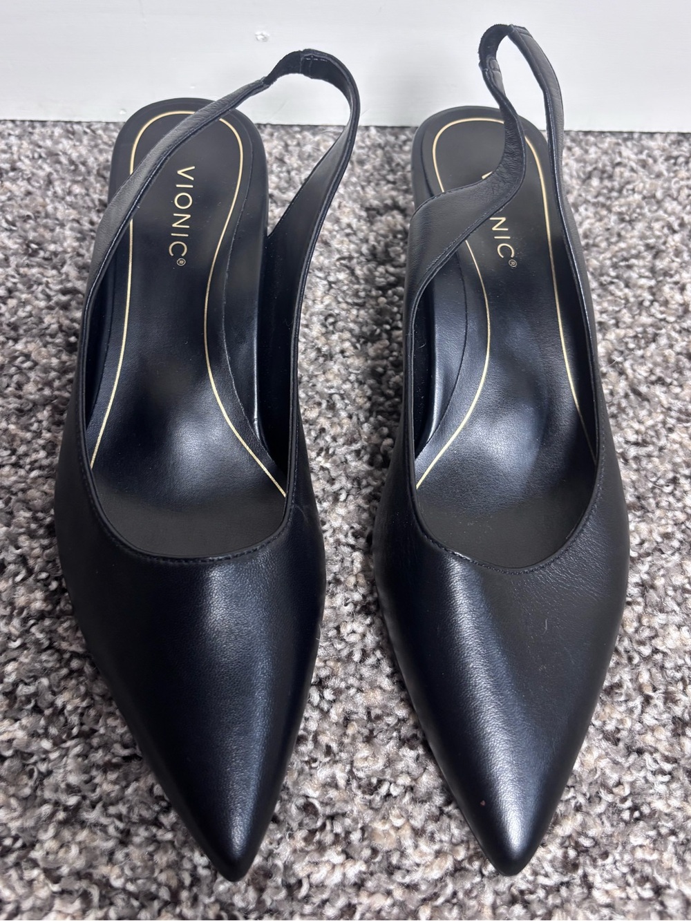 Vionic Black Leather Pointed Slingback Heels